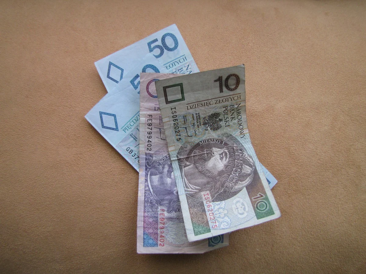 Podatek od nieruchomości w Łodzi pójdzie w górę o 11,8 proc., czyli maksymalnie, ale za to nie będzie podwyżki opłaty za handel i transport. Tak zapowiada się przyszły rok, bo miasto będzie musiało znaleźć dodatkowe 200 mln zł na zapłacenie rat kredytów. 