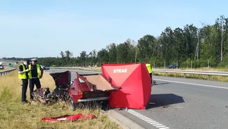 85-latek wjechał małym fiatem pod prąd na S5. Doszło do czołówki