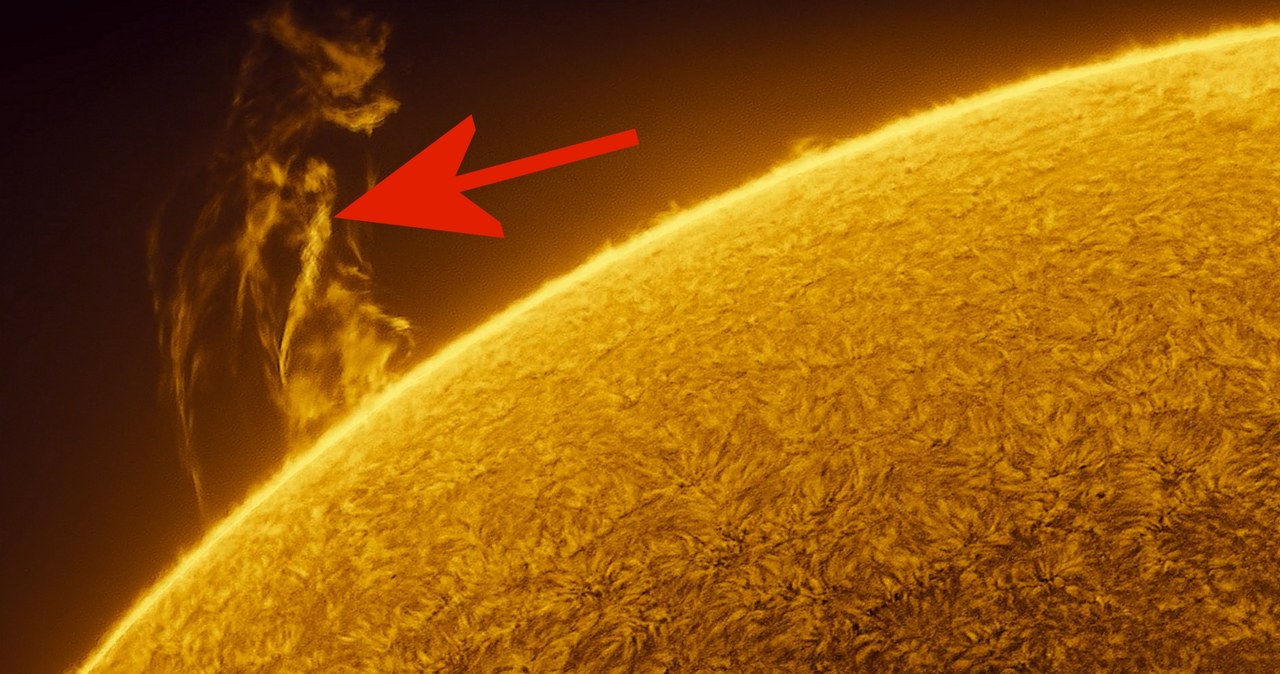Astronom z Portugalii całkiem przypadkowo uwiecznił na zdjęciach spektakularny wyrzut plazmy na powierzchni Słońca. Pojawiło się też niezwykłe zjawisko, jakim jest słoneczne tornado.