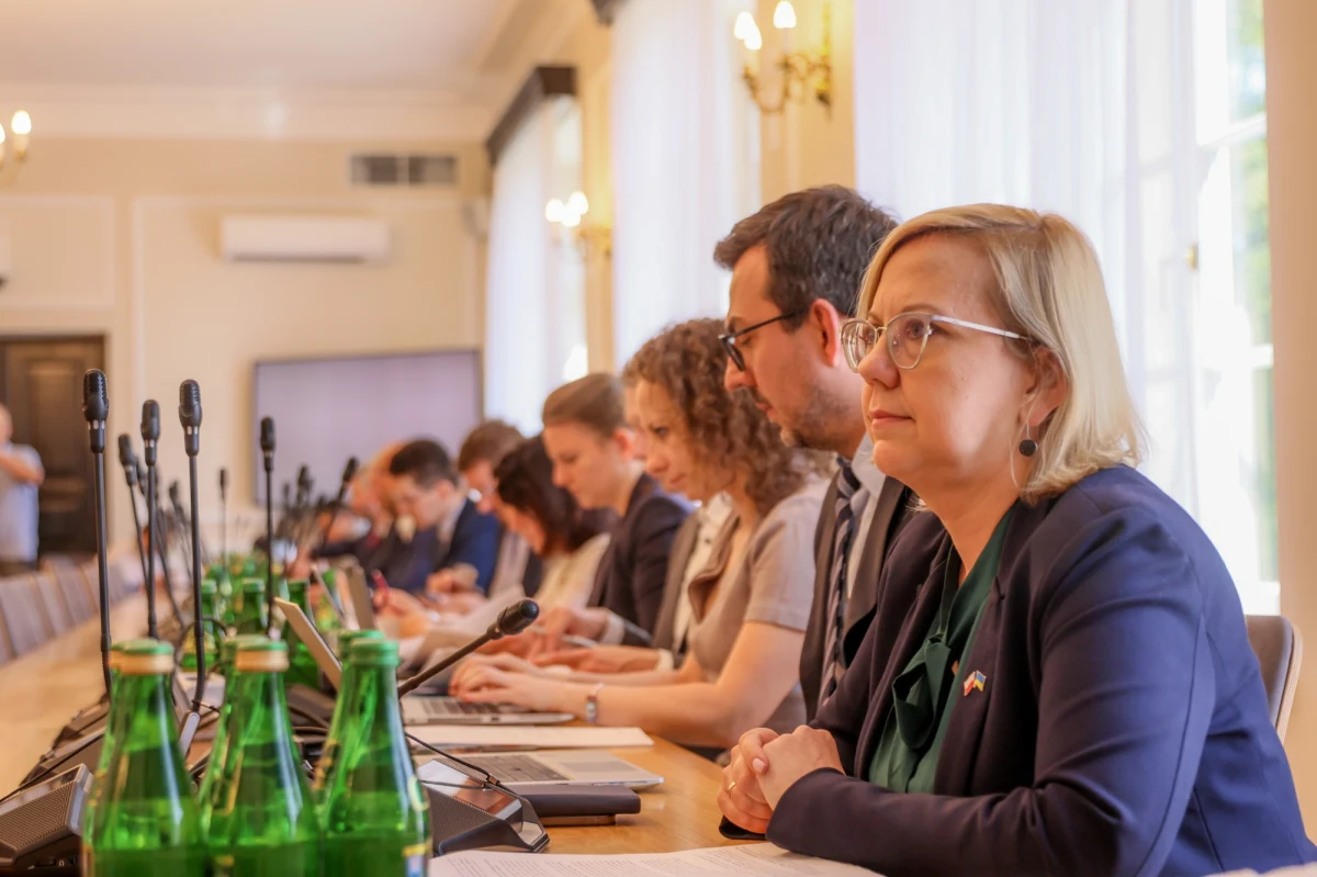 Projekt ustawy o bezpieczeństwie gazowym został ponownie skierowany do komisji, po tym jak złożono do niej poprawki, które według wnioskodawców mają chronić osoby ze spółdzielni i wspólnot, których mieszkania ogrzewane są przez osiedlowe kotłownie.