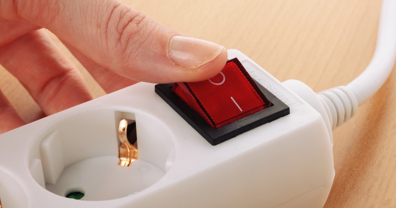 Te urządzenia zawsze odłączaj od prądu przed wyjściem z domu. Unikniesz kłopotów