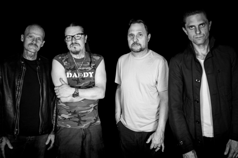 Dead Cross, w składzie Mike Patton, Dave Lombardo, Justin Pearson i Michael Crain, powraca z nowym albumem „II”, który ukaże się 28 października pod szyldem Ipecac Recordings.