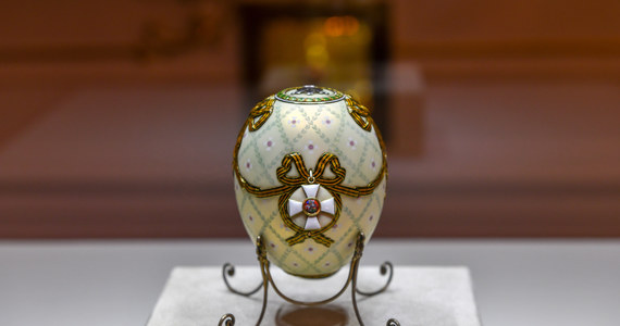 Nietypowy przedmiot został znaleziony na jachcie skonfiskowanym rosyjskiemu oligarsze. Amerykańscy śledczy podejrzewają, że może to być jajo Fabergé, jedno z nielicznych pozostałych na świecie tego typu dzieł sztuki złotniczej.