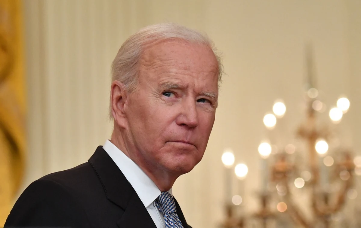 "Czuję się dobrze, moje objawy są łagodne i dużo pracuję" - powiedział w nagraniu wideo prezydent USA Joe Biden po zdiagnozowaniu u niego zakażenia koronawirusem.