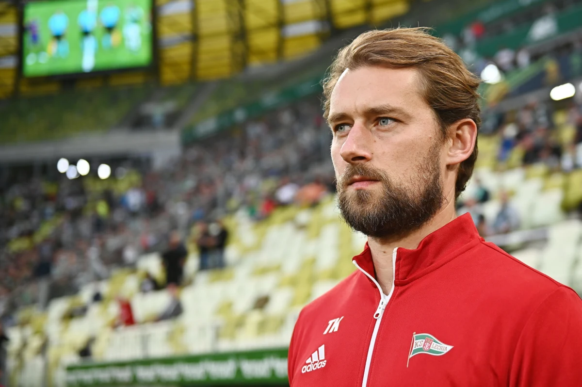 ​Piłkarze Lechii zremisowali w Wiedniu z Rapidem 0:0 w pierwszym meczu 2. rundy kwalifikacji Ligi Konferencji. Rewanż odbędzie się w następny czwartek w Gdańsku.