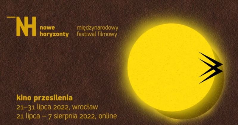 271 filmów z całego świata, w tym 209 pełnych metraży, koncerty, wystawy i spotkania w klubie festiwalowym - to wszystko znajdziemy w programie 22. festiwalu Nowe Horyzonty, który rozpoczął się 21 lipca we Wrocławiu. Część tytułów będzie można obejrzeć online aż do 7 sierpnia.