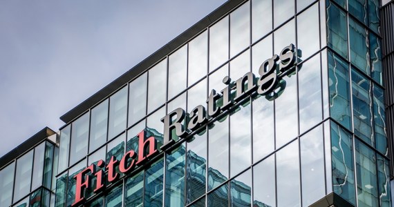 Agencja Fitch potwierdziła długoterminowy rating Polski w walucie obcej na poziomie "A-" z perspektywą stabilną - podała agencja w komunikacie.