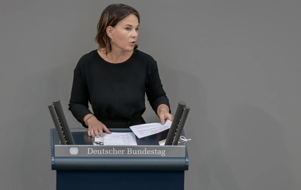 Szefowa niemieckiego MSZ Annalena Baerbock w piątkowym wywiadzie dla dziennika "Bild" powiedziała, że sprawa broni dla Ukrainy pozostaje dla niej bardzo ważna, mimo że "czołgów nie da się załatwić od ręki".