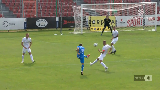 Puszcza Niepołomice - Stal Rzeszów 2-1 (1-1)
Bramki: Siemaszko 42, Tomalski 54 - Danielewicz 22.

