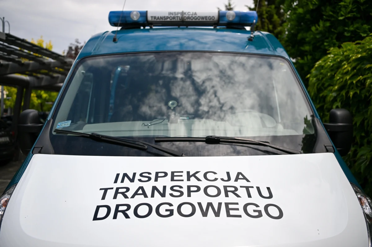 Pracownicy Inspekcji Transportu Drogowego w całej Polsce planują wejść w spór zbiorowy ze swoim pracodawcą. Jak ustalił nasz reporter, na biurko głównego inspektora trafiły już postulaty urzędników. 