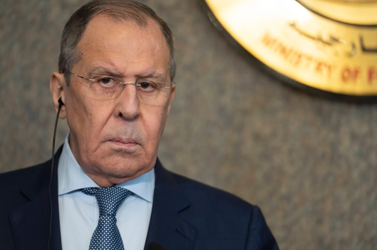 "Rosja, w ramach umowy o eksporcie zboża, nie zdecydowała o powstrzymaniu specjalnej operacji wojskowej w Ukrainie - powiedział rosyjski minister spraw zagranicznych Siergiej Ławrow. W ten sposób odniósł się do rosyjskiego ataku rakietowego na port w Odessie.