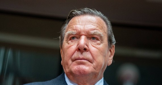 Były kanclerz Gerhard Schroeder przebywa obecnie w Moskwie. "Jestem tu na urlopie przez kilka dni. Moskwa to piękne miasto” – powiedział polityk partii SPD korespondentowi telewizji ntv.