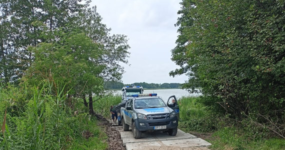W jeziorze Rink niedaleko Jezioran płetwonurkowie znaleźli ciało 38-letniej Agnieszki. Kobieta zaginęła w zeszłym tygodniu. Przez pięć dni szukali jej strażacy, policjanci, wolontariusze, a także rodzina i przyjaciele.