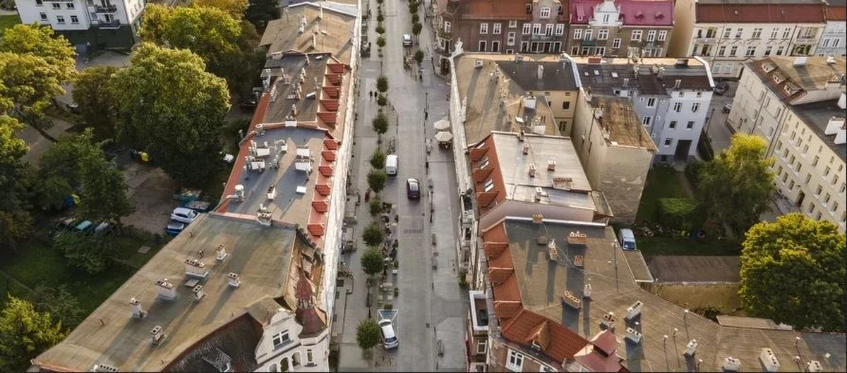 Naprawiony zostanie kolejny odcinek ul. Wajdeloty. Utrudnienia i remont w tym miejscu mogą potrwać do połowy października. Na czas prac wprowadzone zostaną zmiany w organizacji ruchu.

