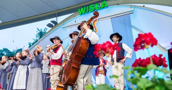 W sobotę, 30 lipca przez Wisłę przejdzie barwny korowód z zespołami folklorystycznymi z całego świata. To symboliczny początek „najdłuższego tygodnia w roku” – Tygodnia Kultury Beskidzkiej. W programie wydarzenia także jarmark, warsztaty, koncerty przy szlakach górskich i wiele innych atrakcji. 