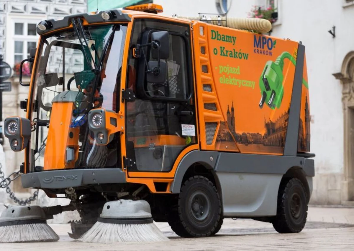 W Krakowie rusza akcja pod hasłem „Zadbana ulica”. W jej ramach Zarząd Dróg Miasta Krakowa oraz Miejskie Przedsiębiorstwo Oczyszczania dokładnie umyją 50 ulic. Prace prowadzone będą w nocy. 