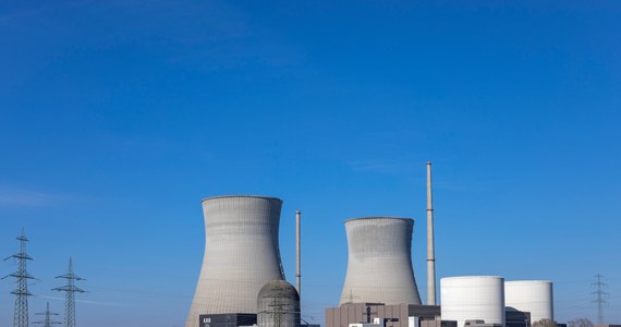 7 na 10 Niemców jest za dalszym działaniem trzech ostatnich pracujących w RFN elektrowni atomowych. Zwolennikami tego rozwiązania jest nawet większość wyborców partii Zielonych; 54 proc. z nich chce, by reaktory jądrowe funkcjonowały dłużej, aby kraj mógł przetrwać kryzys energetyczny – wynika z sondażu ośrodka INSA dla „Bild am Sonntag”.