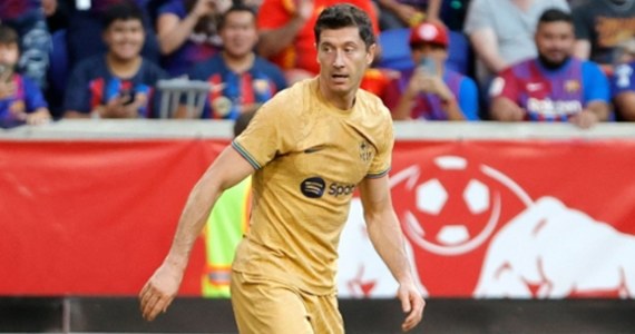 Robert Lewandowski, nowy zawodnik FC Barcelony przyjechał we wtorek do siedziby Bayernu Monachium, żeby pożegnać się ze swoim byłym pracodawcą. Media piszą o „chłodnym pożegnaniu” po niedawnych wypowiedziach obu stron.