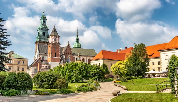 Jak tanio zwiedzić Wawel? Ceny biletów, godziny otwarcia i praktyczne wskazówki