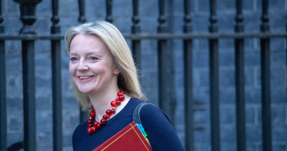 Liz Truss zyskuje coraz większą przewagę w wyborach nowego lidera Partii Konserwatywnej. Według sondażu "The Times", szefowa brytyjskiego MSZ wyprzedza byłego ministra finansów Rishiego Sunaka o 38 punktów procentowych.