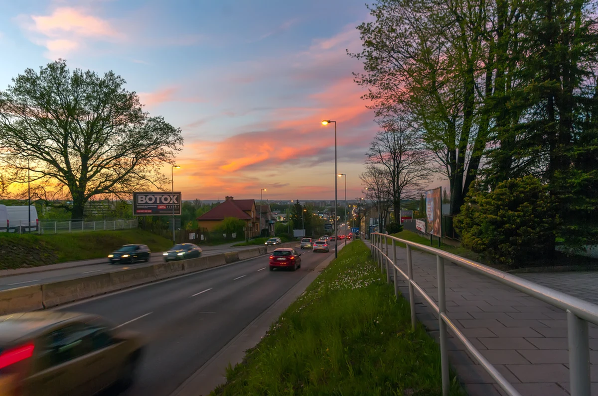 W czwartek, 4 sierpnia, ruszy kolejny etap modernizacji nawierzchni ulicy Zakopiańskiej w Krakowie. Tym razem drogowcy zajmą się odcinkiem od ul. Kąpielowej do ul. Zawiłej.