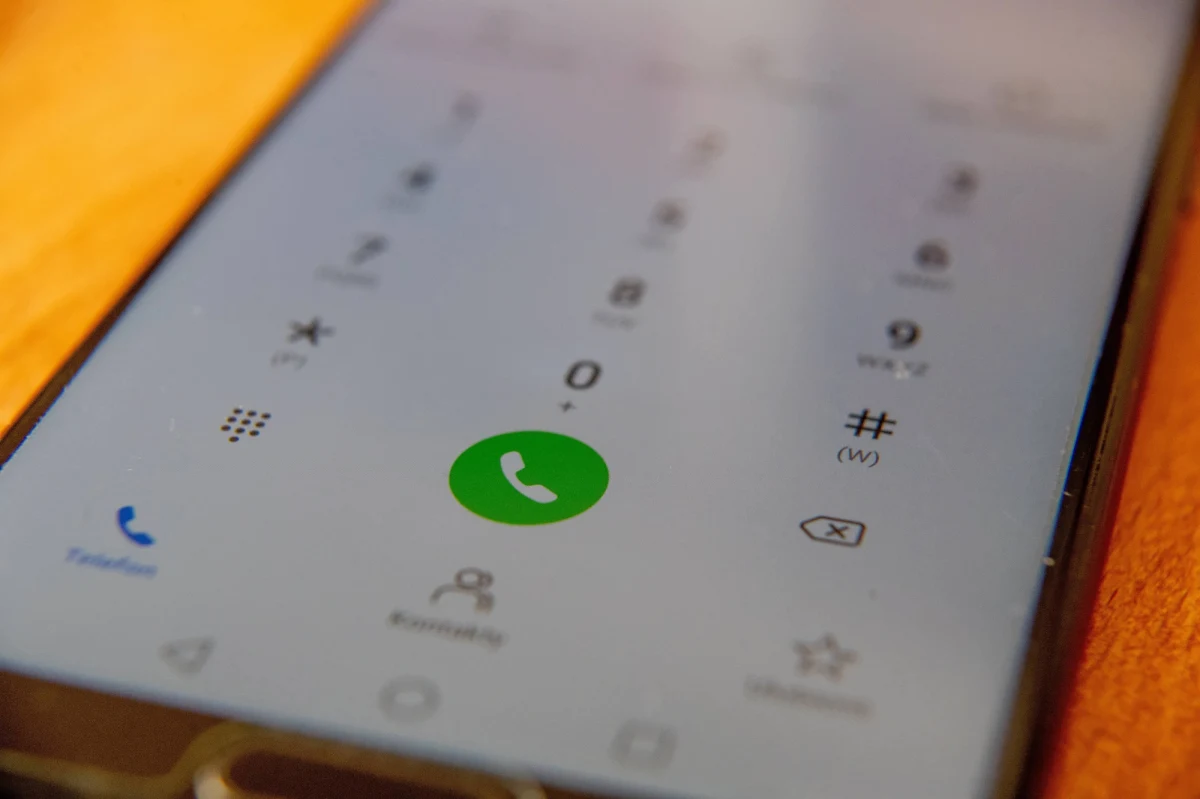 Od środy dla mieszkańców Warszawy, a w szczególności dla mieszkańców Śródmieścia uruchomiony zostanie telefon zaufania dla mężczyzn - poinformował ratusz dzielnicy Śródmieście.