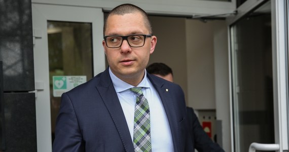 Szef Agencji Wywiadu Piotr Krawczyk podał się do dymisji ze względów osobistych - poinformował rzecznik ministra koordynatora służb specjalnych Stanisław Żaryn.