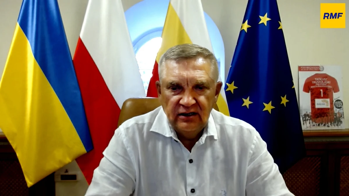 "Te 3 tys. zł nie rozwiążą problemu, dlatego że te pieniądze mogą być wydane na wszystko, a poza tym jeżeli na rynek trafiają dodatkowe pieniądze, to najczęściej rynek reaguje tak, że podnosi ceny" - powiedział Tadeusz Truskolaski, prezydent Białegostoku i prezes zarządu fundacji Unia Metropolii Polskich, który był gościem Rozmowy w południe w RMF FM. Na pytanie Pawła Balinowskiego o to, czy do białostockiego urzędu dzwonią ludzie z pytaniem o zasady przyznawania dodatku węglowego, prezydent powiedział, że "nie, to są sprawy rządowe, jeśli będziemy pośrednikiem, to wtedy tak".