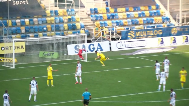 Arka Gdynia - Sandecja Nowy Sącz 1:1 (1:0)
Bramki: Czubak 14 - Marcjanik 90 (sam.).

Składy spotkania:

Arka Gdynia: Krzepisz – Stolc, Marcjanik, Dobrotka, Ziemann, Milewski, Gol, Stępień, Haydary, Żebrowski, Czubak

Sandecja Nowy Sącz: Pietrzkiewicz – Kosakiewicz, Szufryn, Nekić, Słaby, Walski, Nawotka, Merebaszwili, Maślanka, Chmiel, Gabrych
