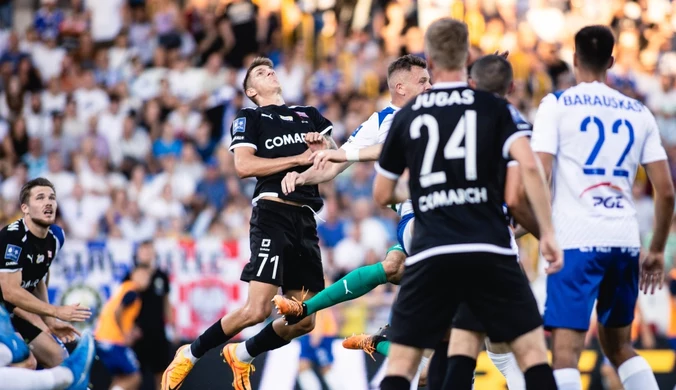 Ekstraklasa. VAR miał pomóc arbitrom, a tymczasem zawodzi