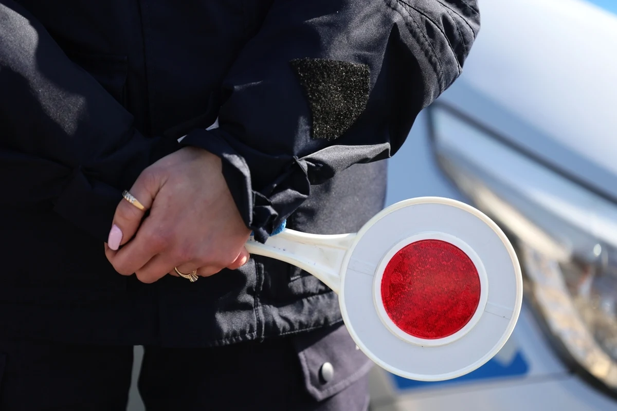W związku z wielkim sportowym wydarzeniem na Stadionie Śląskim w Chorzowie (woj. śląskie), wprowadzono wiele zmian w ruchu drogowym w rejonie stadionu. Policja apeluje o korzystanie z komunikacji miejskiej i zrezygnowanie z podróży samochodem na memoriał.