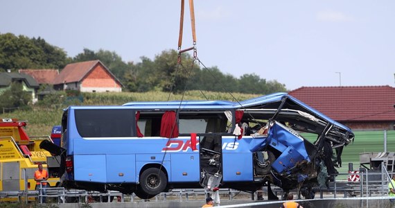 "Trudno powiedzieć, co poczułem, gdy dowiedziałem się o wypadku. Miałem być w tym autokarze" - mówi współorganizator pielgrzymki do Medjugorie, z którym rozmawiał dziennikarz RMF FM Krzysztof Zasada. Jarosław Miłkowski z organizacji religijnej "U Brata Józefa" od 9 lat planuje podobne wyjazdy. Pojazd z Polakami nad ranem uległ tragicznemu wypadkowi: 12 osób nie żyje, a ponad 30 jest rannych.  