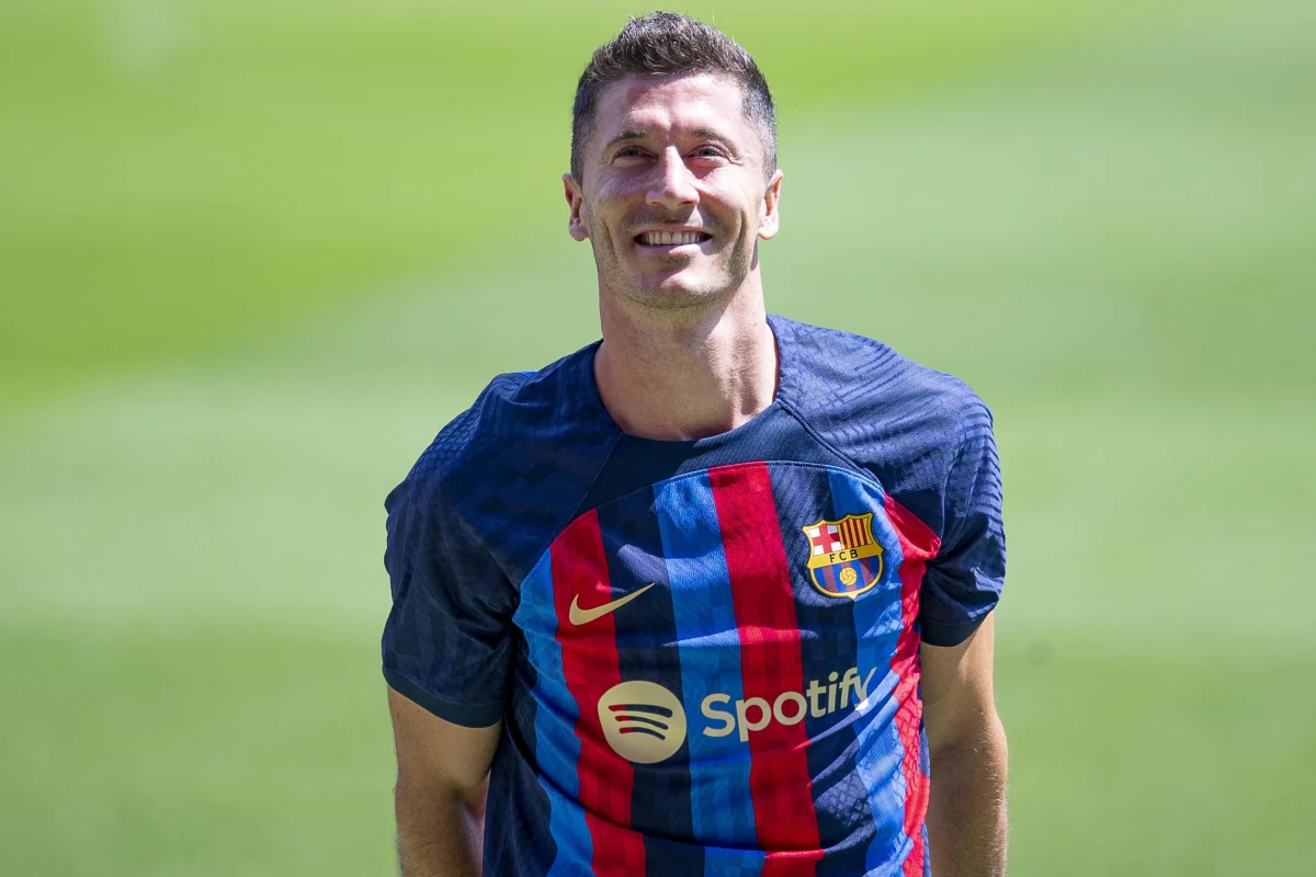 Robert Lewandowski w wywiadzie dla hiszpańskiej telewizji powiedział, że Bayern Monachium nie będzie miał problemów ze zdobywaniem bramek w tym sezonie. "Nie mam wątpliwości, że beze mnie dalej będą strzelać gole" - zaznaczył polski napastnik.