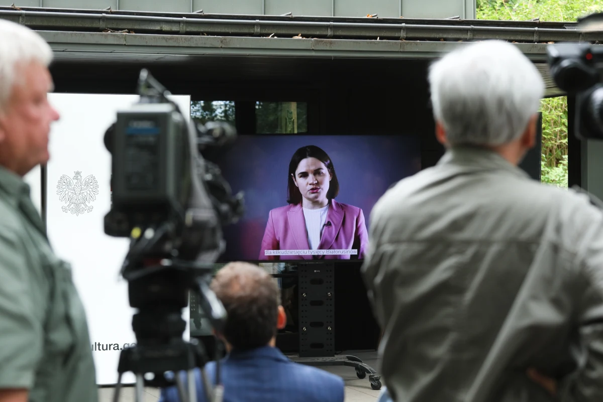 Liderka białoruskiej opozycji Swiatłana Cichanouska utworzy tymczasowy rząd Białorusi – zapowiedziano we wtorek podczas odbywającej się w Wilnie konferencji „Nowa Białoruś”. Według portalu Telewizji Belsat, w skład „kolegialnego organu wykonawczego” wejdzie na razie czterech członków.