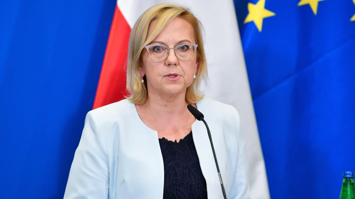 Węgla z importu i krajowych kopalń będzie więcej, podobnie jak nowych dodatków osłonowych. Mają one pojawić się we wrześniu. Już teraz to koszt około 35 mld zł - mówi "Rzeczpospolitej" Anna Moskwa, minister klimatu i środowiska.