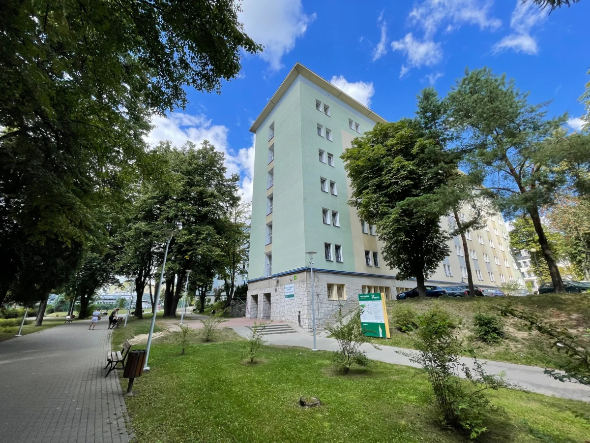 W akademikach w Lublinie od października będzie drożej średnio o kilkanaście procent. Podniesienie opłat władze uczelni tłumaczą wzrostem kosztów utrzymania, m.in. wyższymi opłatami za światło, gaz i wodę.     