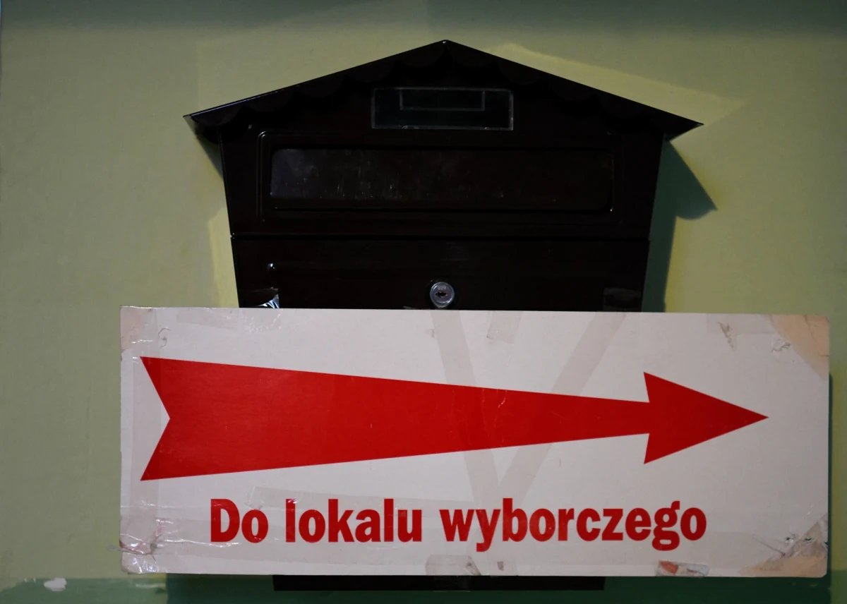 Zaraz po sejmowych wakacjach, we wrześniu, do Sejmu trafi projekt ustawy o przesunięciu wyborów samorządowych - dowiedział się nieoficjalnie reporter RMF FM.