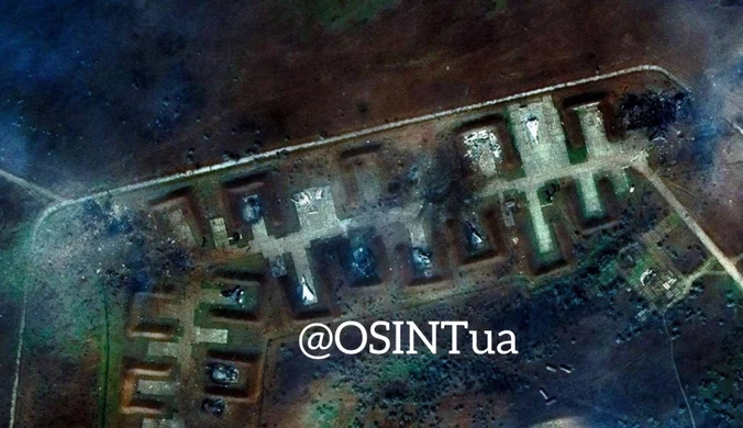 Atak na Krymie. Pokazano zdjęcia satelitarne zniszczeń po serii eksplozji