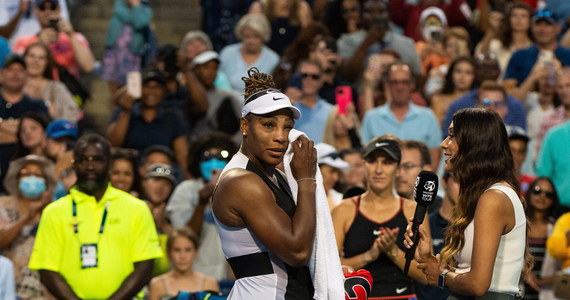 ​Serena Williams przegrała pierwszy mecz po tym, jak ogłosiła, że zbliża się moment zakończenia przez nią kariery tenisowej. Amerykanka w 2. rundzie turnieju WTA 1000 na twardych kortach w Toronto uległa Szwajcarce Belindzie Bencic 2:6, 4:6.