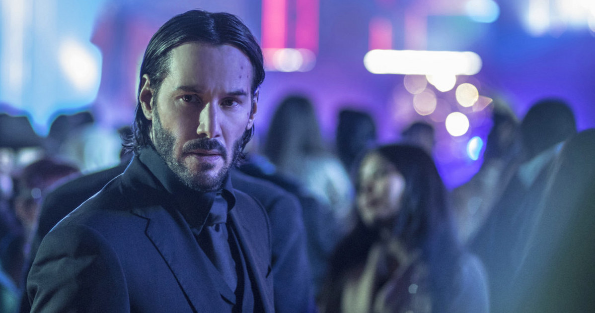 Fanów wybuchowej serii "John Wick" z pewnością ucieszy fakt, że czwarta jej część będzie dłuższa niż poprzednie odsłony. Potwierdził to w rozmowie z portalem "Collider" reżyser filmu, Chad Stahelski. Twórca dodał też, że za kilka tygodni ukończy montaż filmu "John Wick 4".