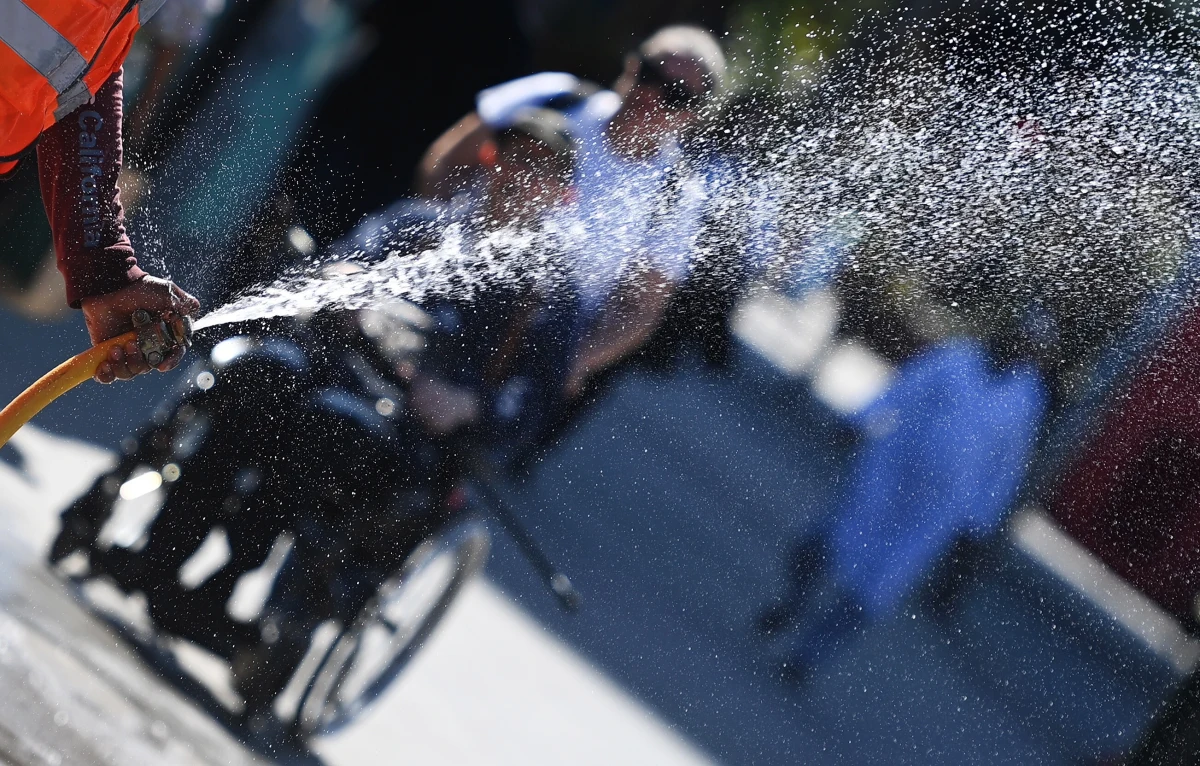 Żółty alarm temperaturowy wprowadzony w Anglii i Walii. Będzie obowiązywał przynajmniej do niedzieli. 