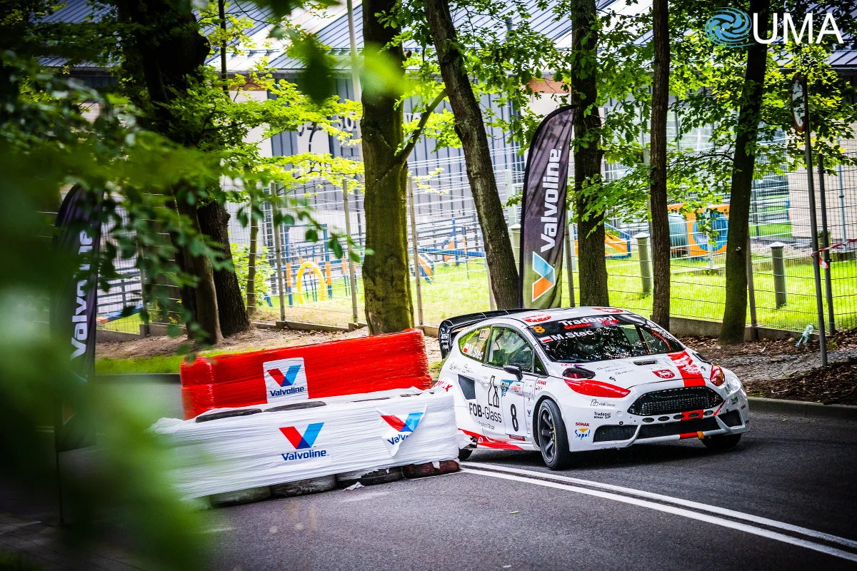 Górskie Samochodowe Mistrzostwa Polski po raz 25. odbędą się w Trójmieście. Grand Prix Sopot-Gdynia rozgrywane będą tradycyjnie na 3 km trasie. Kierowców czekają utrudnienia.