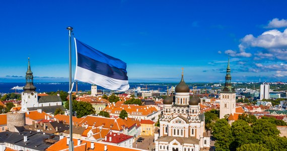"Rząd Estonii podjął decyzję o ograniczeniu wjazdu do kraju dla obywateli Federacji Rosyjskiej, posiadających estońskie wizy Schengen" – poinformował w czwartek na konferencji prasowej minister spraw zagranicznych Estonii Urmas Reinsalu.