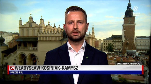 - To jest niewątpliwe katastrofa ekologiczna. Sytuacja jest dramatyczna, myślę, że to jedno z największych skażeń w historii Rzeczpospolitej. Pytania są do prokuratury czy podjęła już działania śledcze, co się stało, że żadna z państwowych instytucji (...) nie zareagowała? Dlaczego doniesienia z lipca zostały pominięte? - pytał Władysław Kosiniak-Kamysz w programie "Gość Wydarzeń", mówiąc o skażeniu w Odrze.Według wiceministra klimatu i środowiska Jacka Ozdoby służby pracują od kilku dni. - Ale od kilku dni, a nie kilku tygodni. Posługuję się tymi doniesieniami, które są publiczne (...), że pod koniec lipca te sygnały, alarmy już były zgłaszane. Wtedy nie widziałem wystąpień pana ministra, jednego czy drugiego, a jest ich tylu, że na każdy dzień mógłby występować inny w tej sprawie - komentował szef PSL w rozmowie z Bogdanem Rymanowskim.