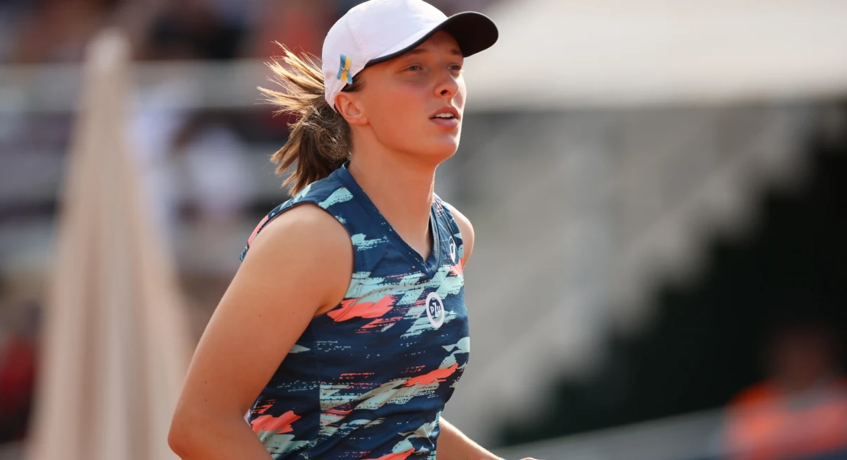 Iga Świątek przegrała z brazylijską tenisistką Beatriz Haddad Maią 4:6, 6:3, 5:7 i odpadła w 3. rundzie (1/8 finału) turnieju WTA 1000 na twardych kortach w Toronto (pula nagród 2,9 mln dolarów).