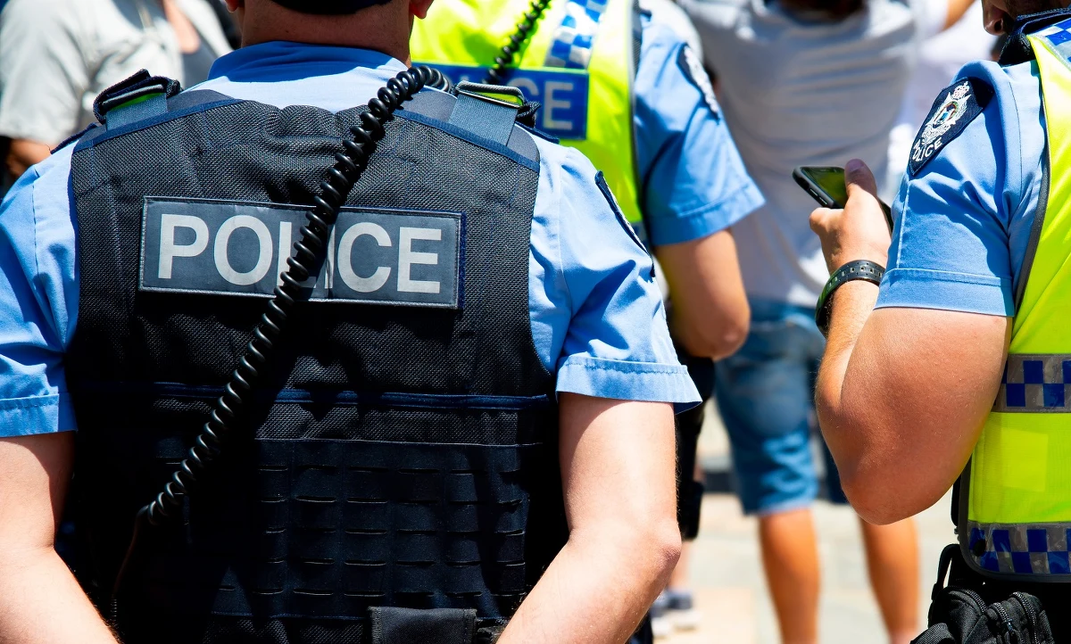 Szokujące sceny na lotnisku w Canberze. Port lotniczy w australijskiej stolicy został w niedzielę ewakuowany, gdy na jego głównym terminalu zaczął strzelać niezidentyfikowany napastnik. Jak podaje Reuters, nikt nie został ranny.