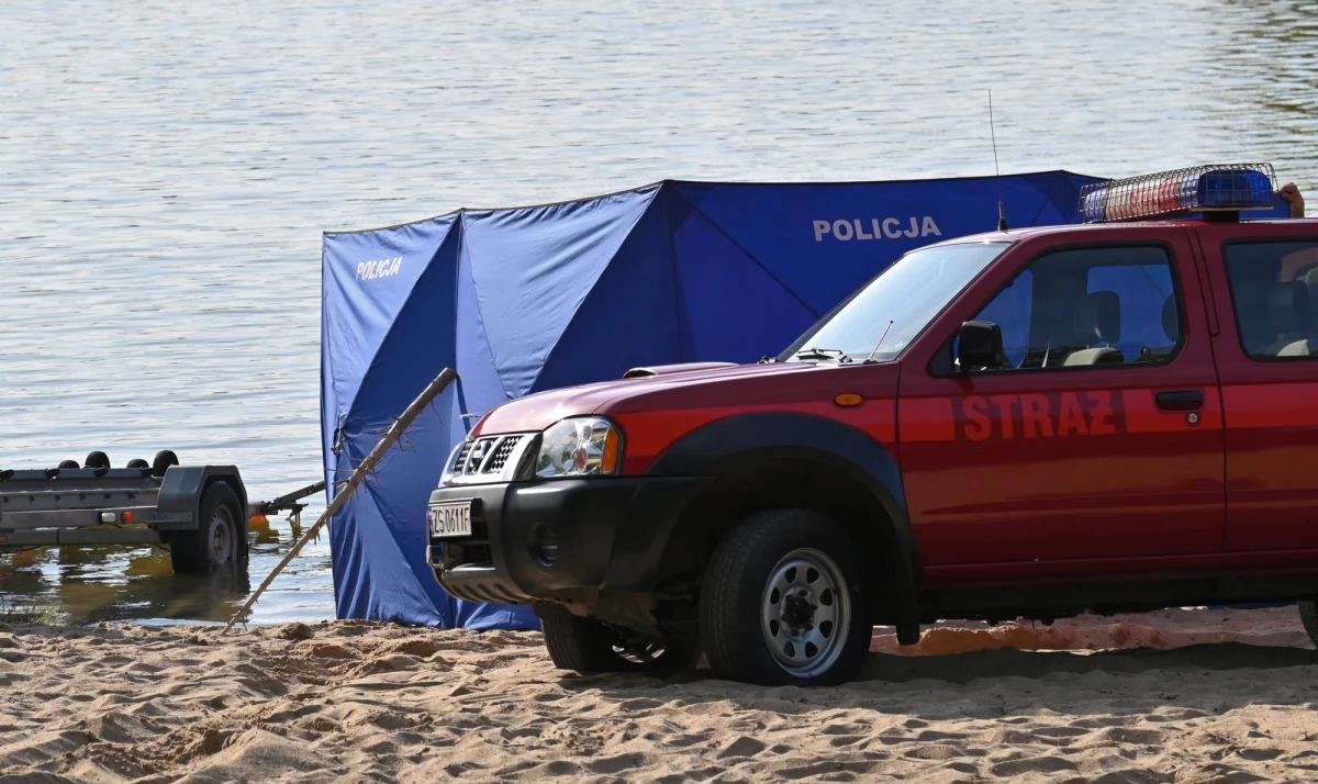 ​76-latek utonął w sobotę w jeziorze Białym w Okunince. Mimo prowadzonej przez ratowników na miejscu akcji ratunkowej oraz hospitalizacji, jego życia nie udało się uratować. To już 15 ofiara wody w tym sezonie w Lubelskiem.
