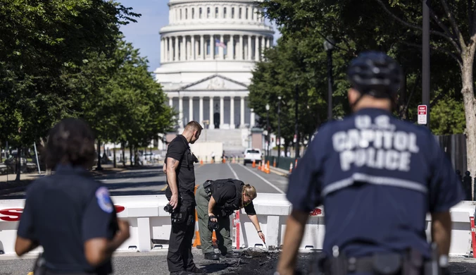 USA: Auto wjechało w barykadę przed Kapitolem. Kierowca się zastrzelił