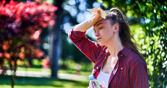 Nad Polskę napływa gorące powietrze. Instytut Meteorologii i Gospodarki Wodnej wydał ostrzeżenia drugiego stopnia. Obejmują one niemal cały kraj i na wschodzie obowiązują do końca tygodnia.