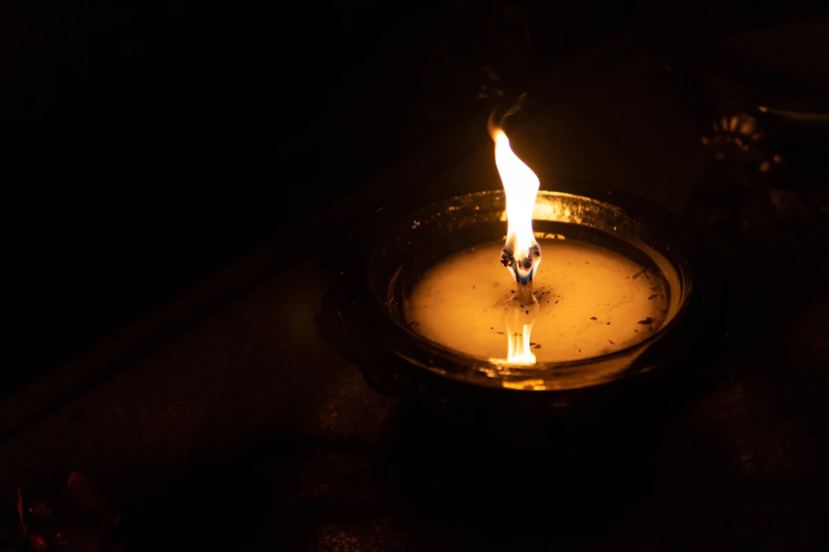 Brytyjski pisarz Nicholas Evans, autor głośnej w latach 90. ubiegłego wieku książki "Zaklinacz koni", zmarł w zeszłym tygodniu w wieku 72 lat - poinformowali w poniedziałek jego agenci.